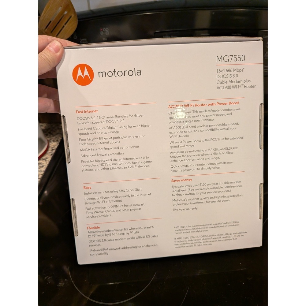 Motorola MG7550 Cable Modem Plus Wifi Router.16x4 Modem Plus Wifi Router - Picture 5 of 6